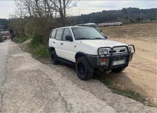 Nissan Terrano II 1995 7 plazas