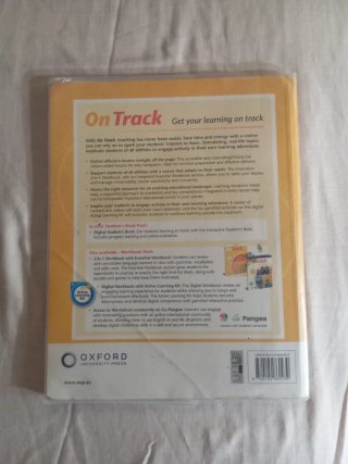 On Track 2 Student Book (Spain)