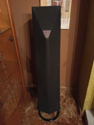 5 Altavoces Aiwa y Sony Negros