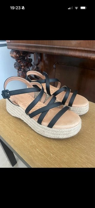 Sandalias Mustang Esparto Tiras Negras