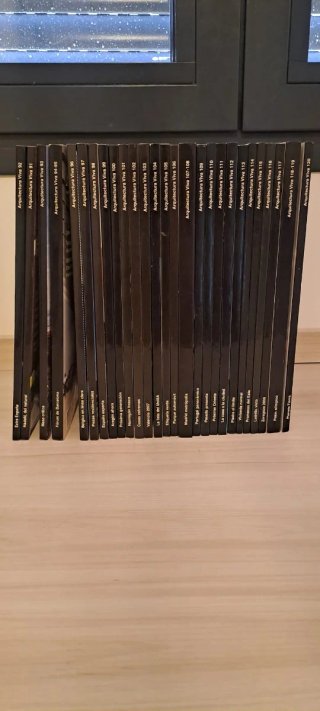 Lote de 27 revistas Arquitectura Viva. N°92-120