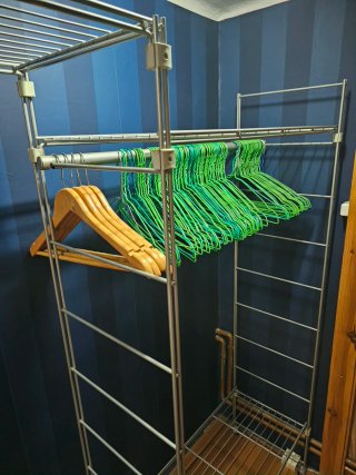 Vestidor Metálico Completo + Perchas