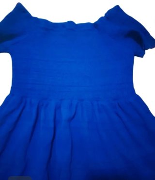 Vestido azul hombros descubiertos