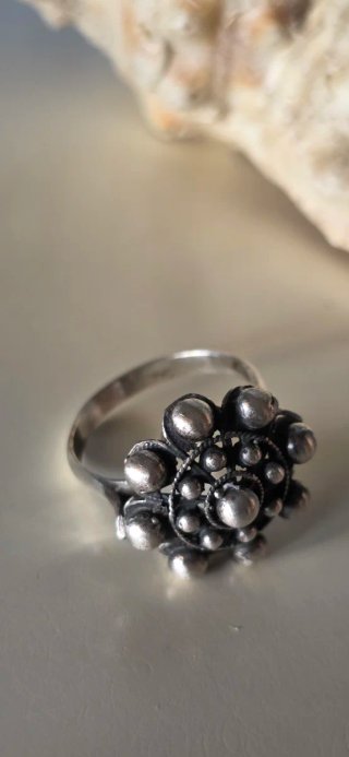 Anillo de plata de ley charro antiguo
