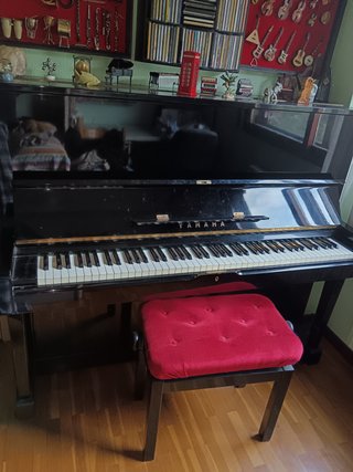 Piano Vertical Yamaha U2 Torre