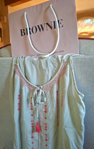 Blusa Brownie bordada