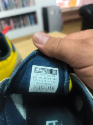 Zapatillas Munich Deportivas Amarillas y Grises