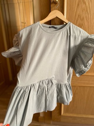 Blusa Zara volantes talla S