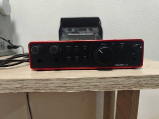 Focusrite Scarlett 2i2 4ª Gen Interfaz Audio