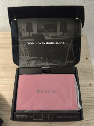 Focusrite Scarlett 2i2 4ª Gen Interfaz Audio