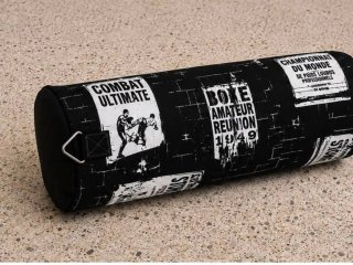Saco de boxeo negro con diseño