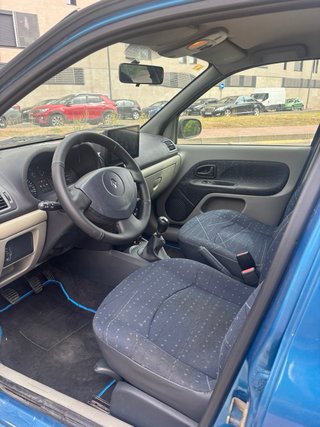 Renault Clio 2003