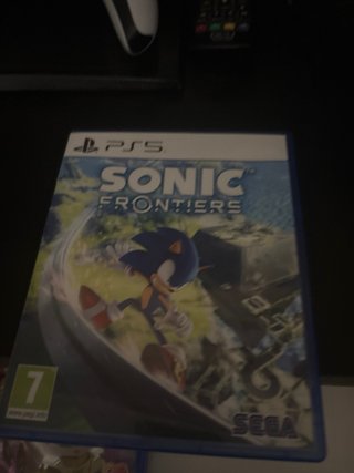 PlayStation 5 con 2 mandos y juegos