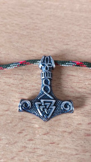 Llavero Vikingo Mjolnir