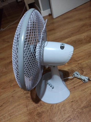 Ventilador de sobremesa blanco