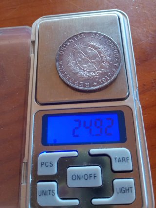 Moneda un peso uruguayo de 1917. Plata 900