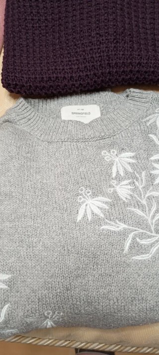 Lote de jerseys ,chaqueta y camisetas tallas S XS
