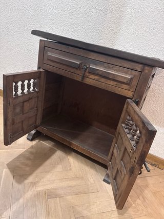 Mueble recibidor antiguo de madera