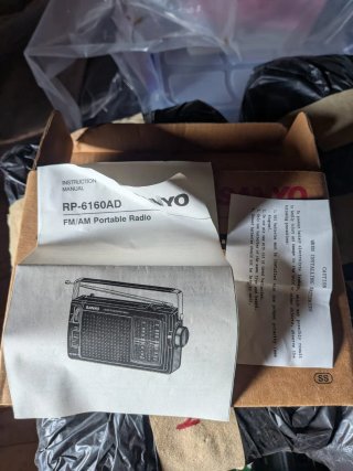 Radio Portátil Sanyo RP-6160AD FM/AM