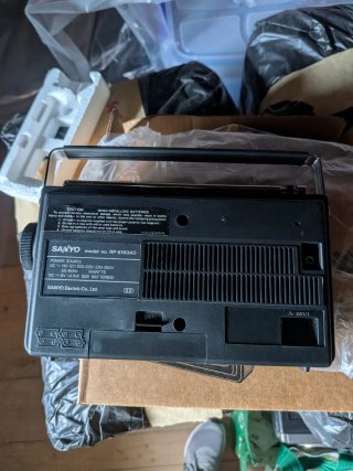 Radio Portátil Sanyo RP-6160AD FM/AM