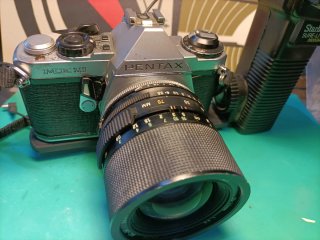 Pentax ME Super con obiettivoTamron 35-70mm