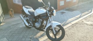 Daelim Roadwin 125 Blanca