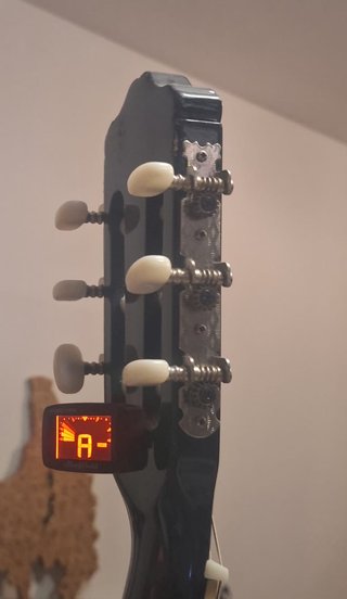 Guitarra Clásica Sheffield Negra + Accesorios