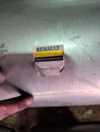 Silenciosos traseros nuevos