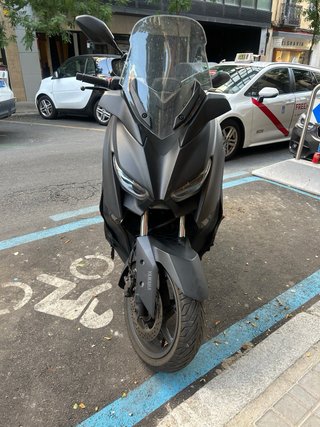 Yamaha XMAX 300 Negra/Gris