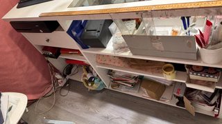 Mostrador de tienda blanco