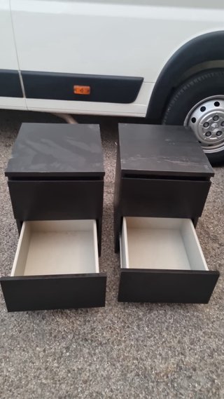 Mesitas de noche Ikea MALM negras