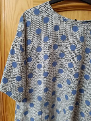 Blusa raso lunares azul 46/3XL