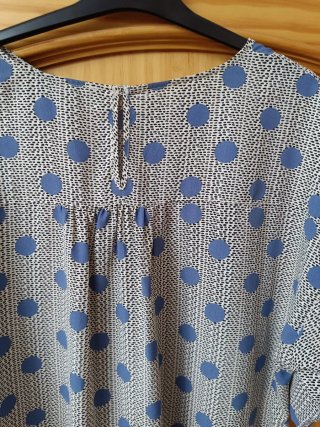 Blusa raso lunares azul 46/3XL