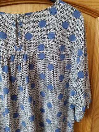 Blusa raso lunares azul 46/3XL