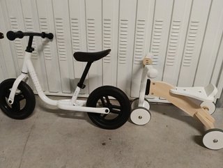 Triciclo de madera y bici sin pedales para niños