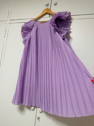 Vestido lila plisado talla L