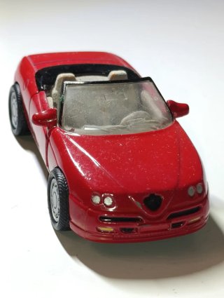 ALFA ROMEO SPIDER 1/43 NEW-RAY