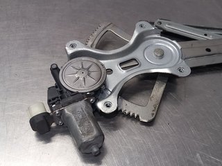 ELEVALUNAS DELANTERO IZQUIERDO MITSUBISHI L200 (K