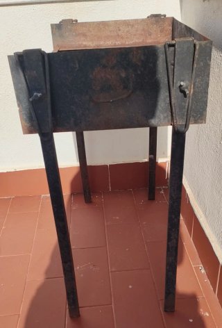 Barbacoa metálica