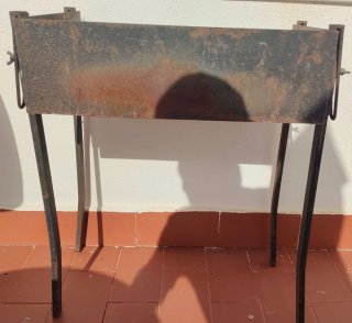 Barbacoa metálica