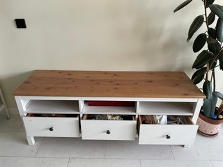 Mueble TV Ikea Hemnes Blanco y Madera