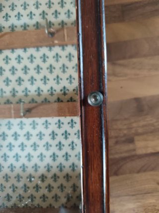 Portachiavi in legno con ganci
