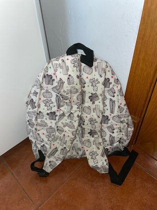 Mochila infantil cactus y plateada
