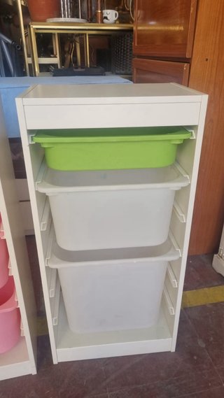 Estantería IKEA TROFAST para juguetes