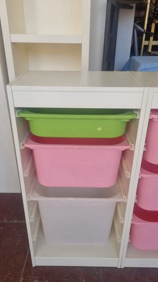 Estantería IKEA TROFAST para juguetes