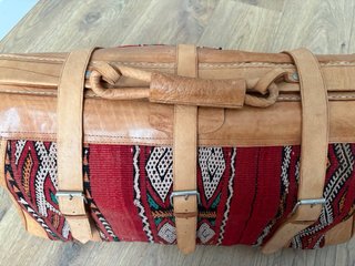 Bolso de viaje, de piel y kilim, marroquí, vintage