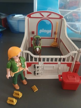 Playmobil Caballo y Mini Establo