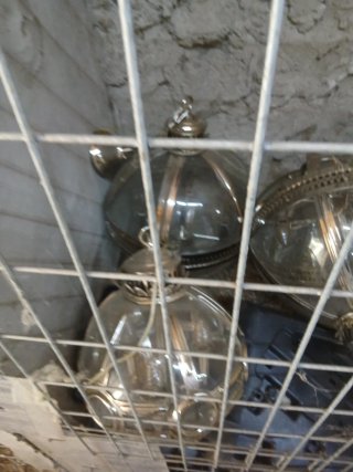 Lámparas de cristal y metal plateado 60 cada una