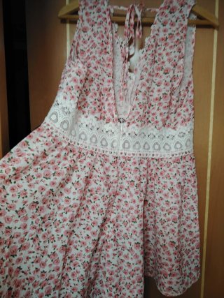 Mono corto floral talla L