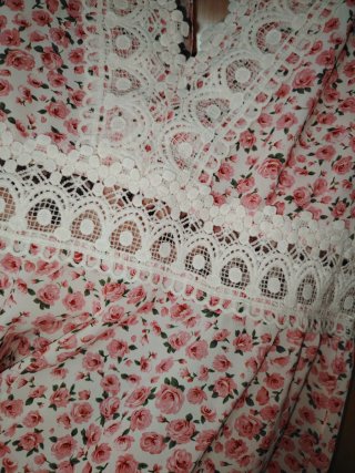 Mono corto floral talla L